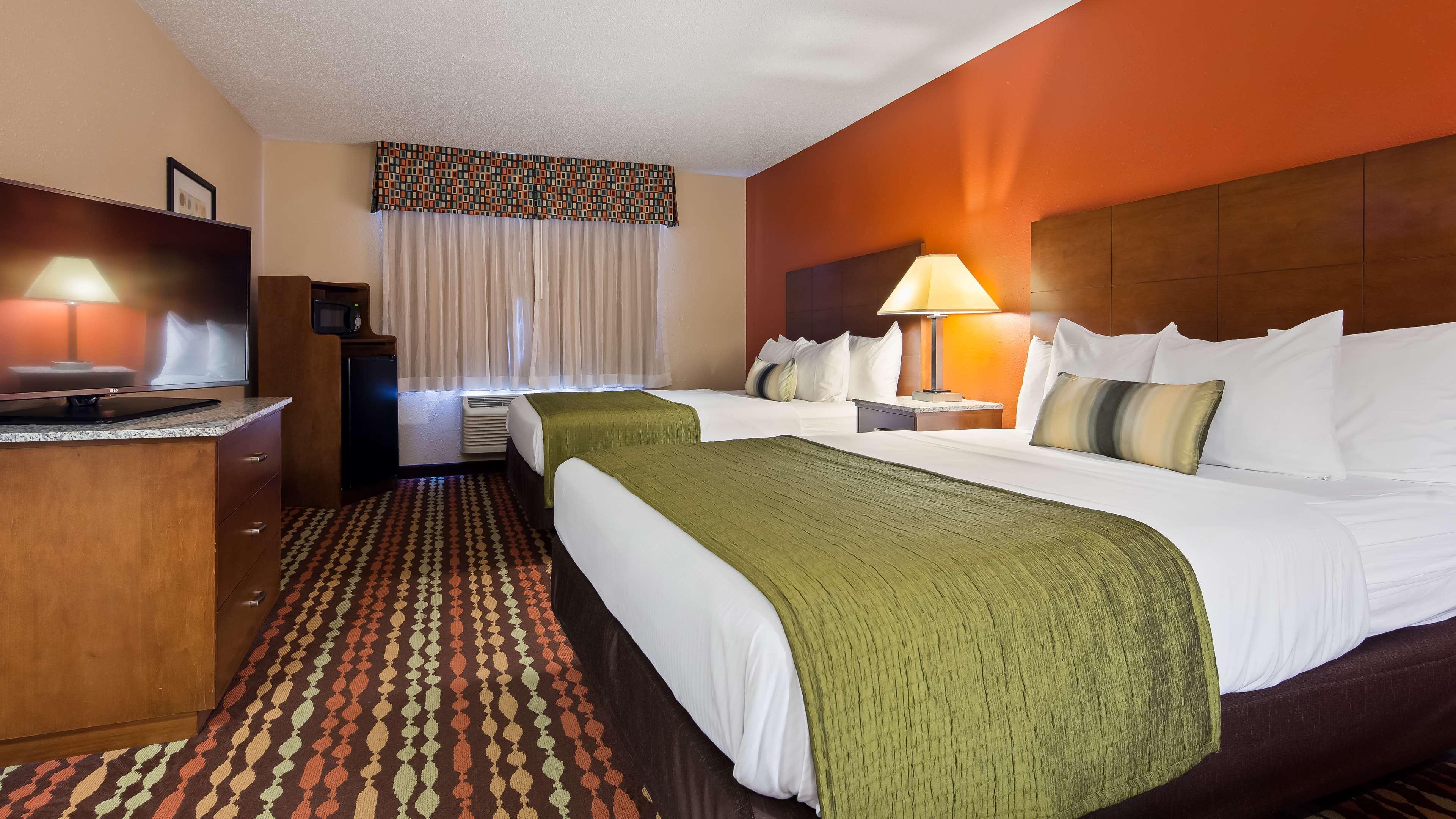 Best Western Ambassador Inn & Suites Wisconsin Dells Eksteriør billede