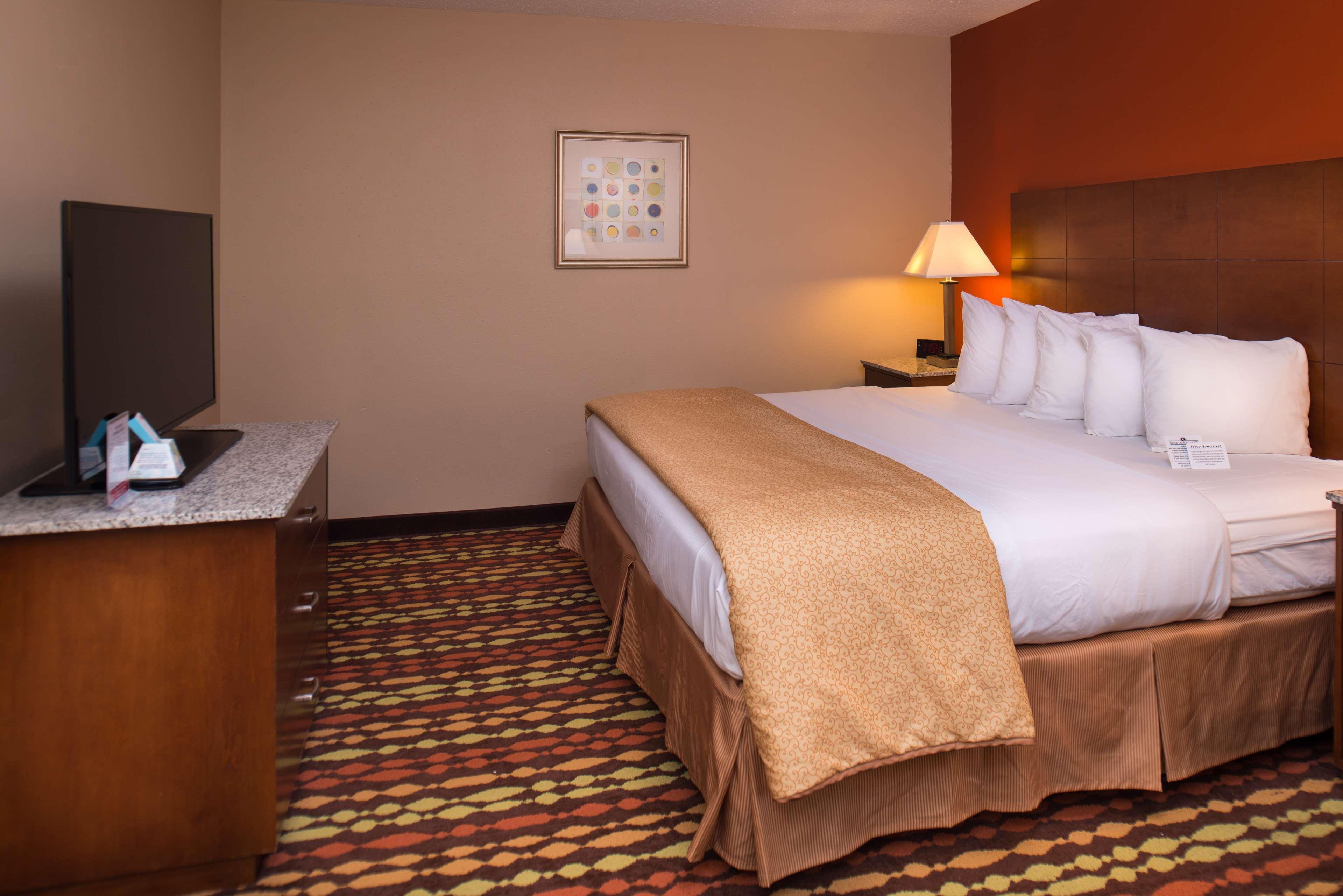 Best Western Ambassador Inn & Suites Wisconsin Dells Eksteriør billede