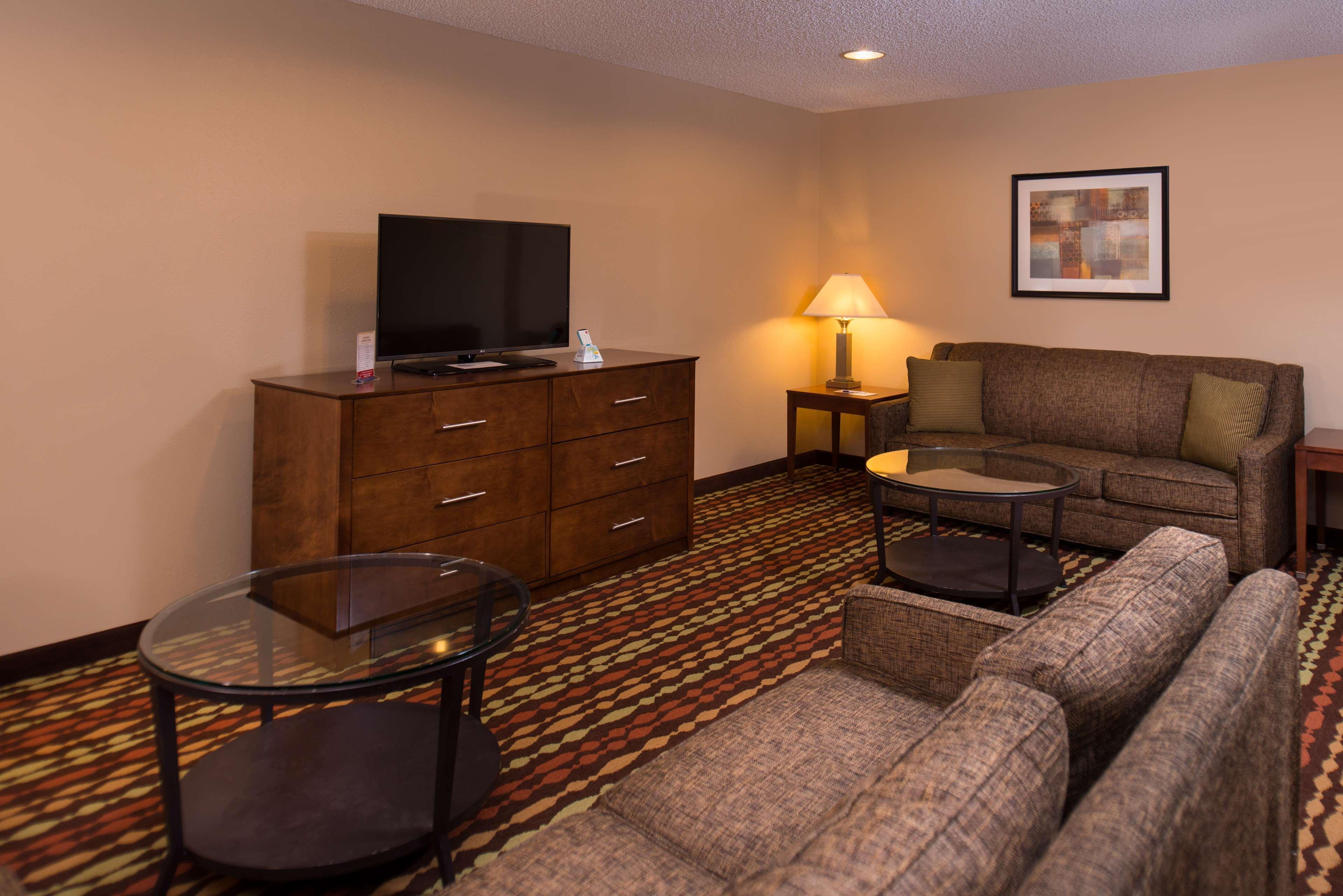 Best Western Ambassador Inn & Suites Wisconsin Dells Eksteriør billede