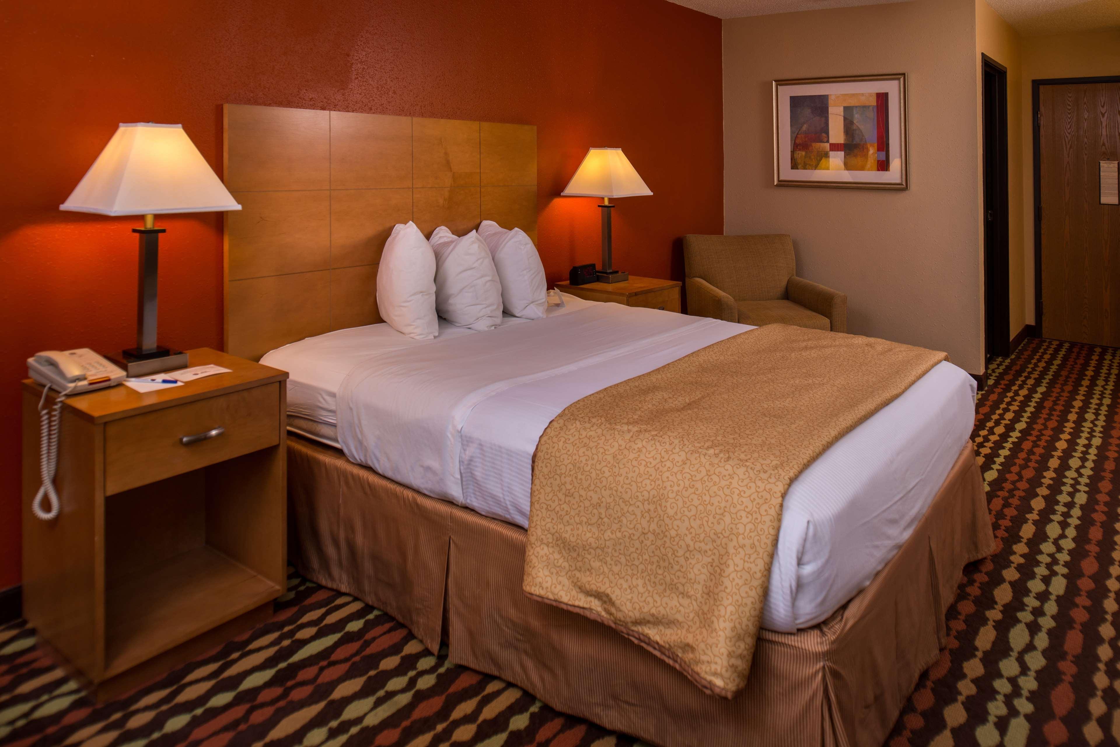 Best Western Ambassador Inn & Suites Wisconsin Dells Eksteriør billede