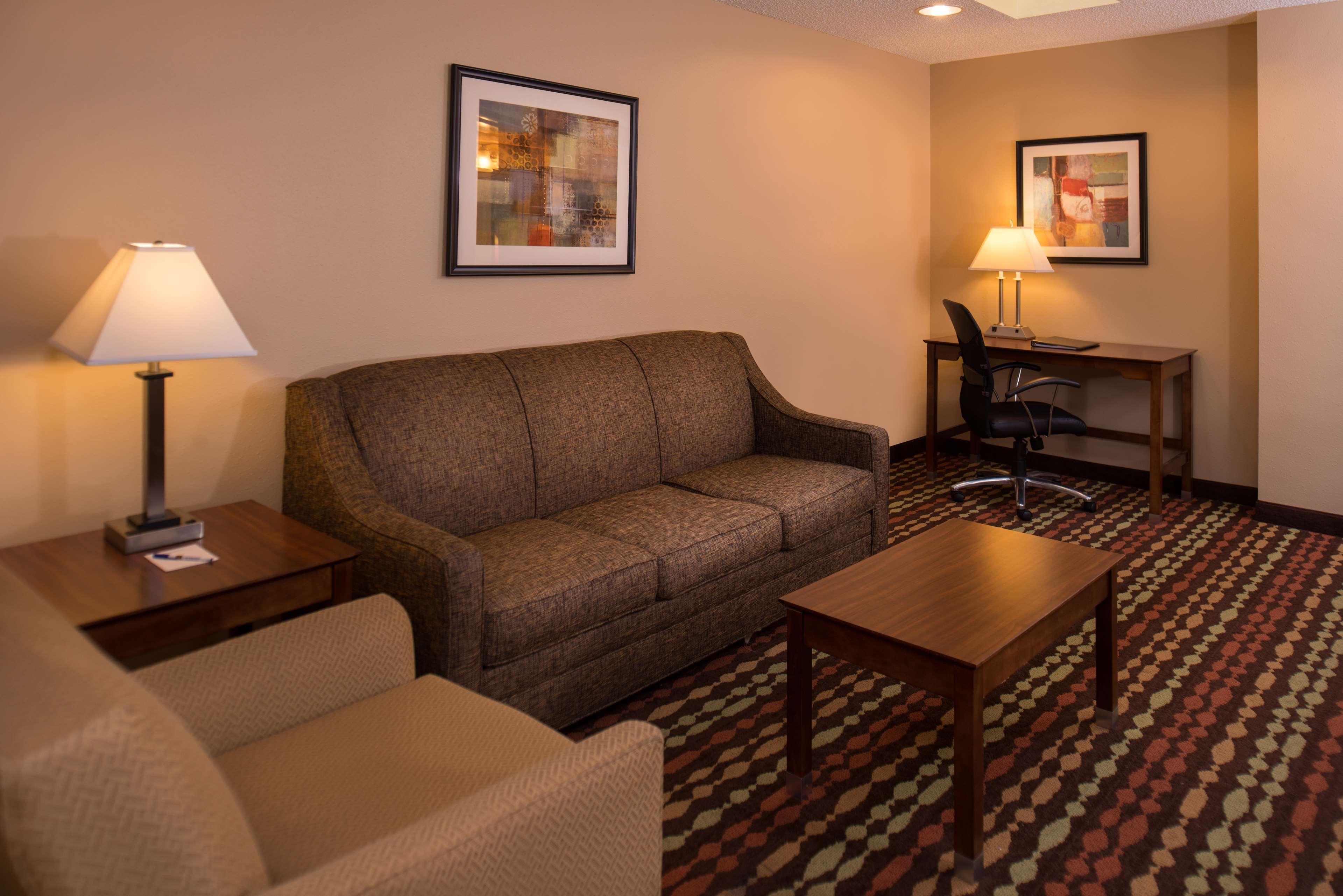 Best Western Ambassador Inn & Suites Wisconsin Dells Eksteriør billede