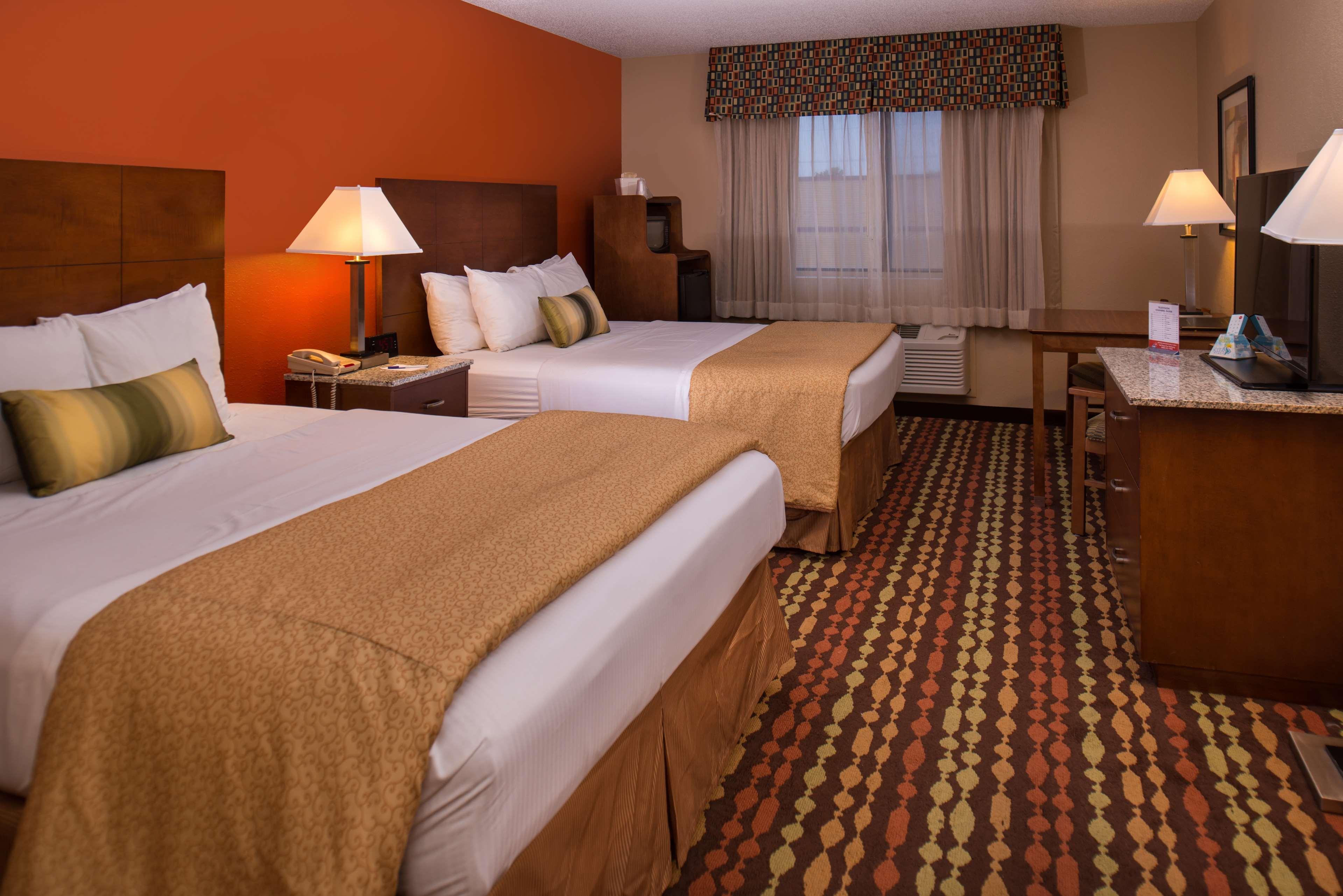Best Western Ambassador Inn & Suites Wisconsin Dells Eksteriør billede
