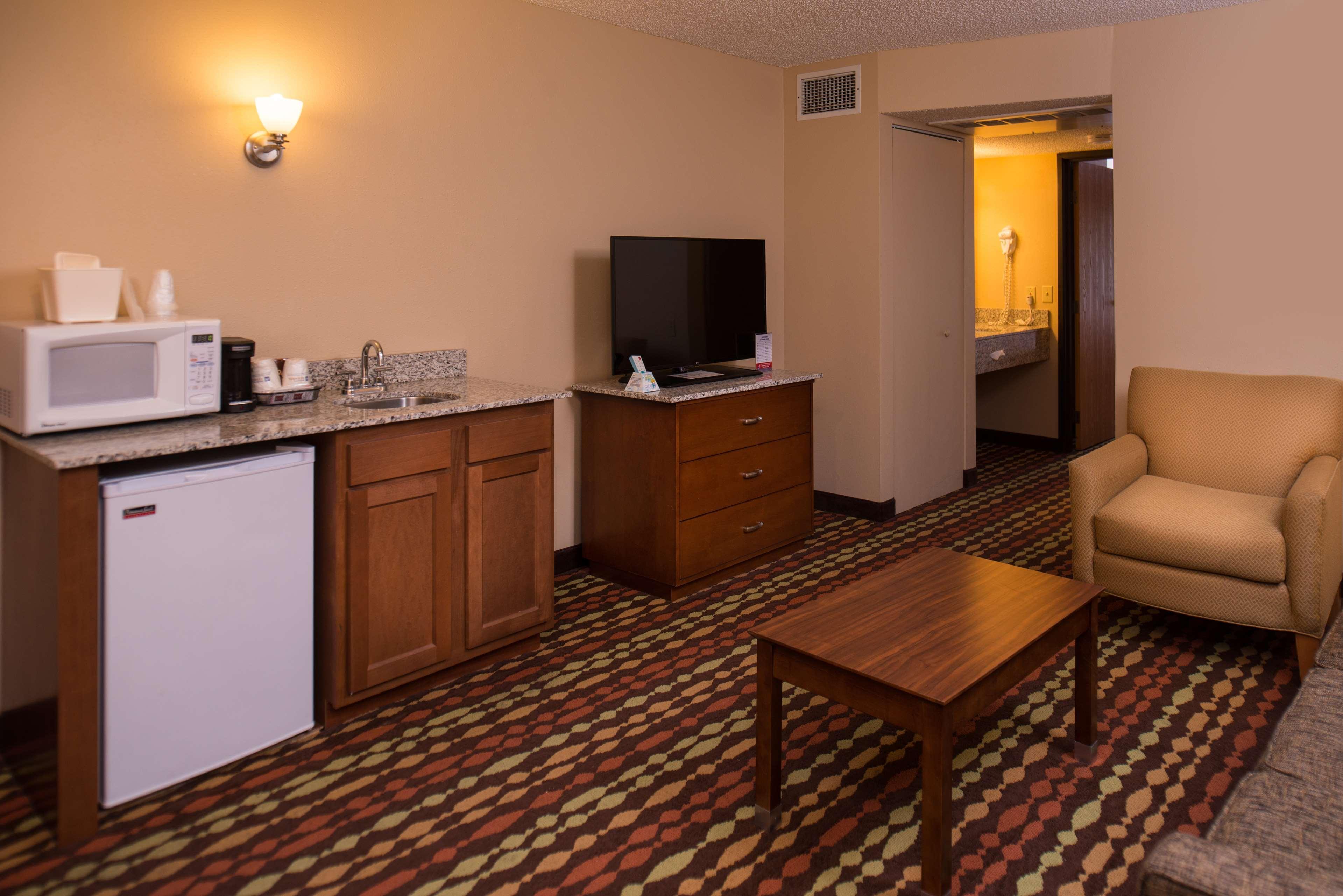 Best Western Ambassador Inn & Suites Wisconsin Dells Eksteriør billede